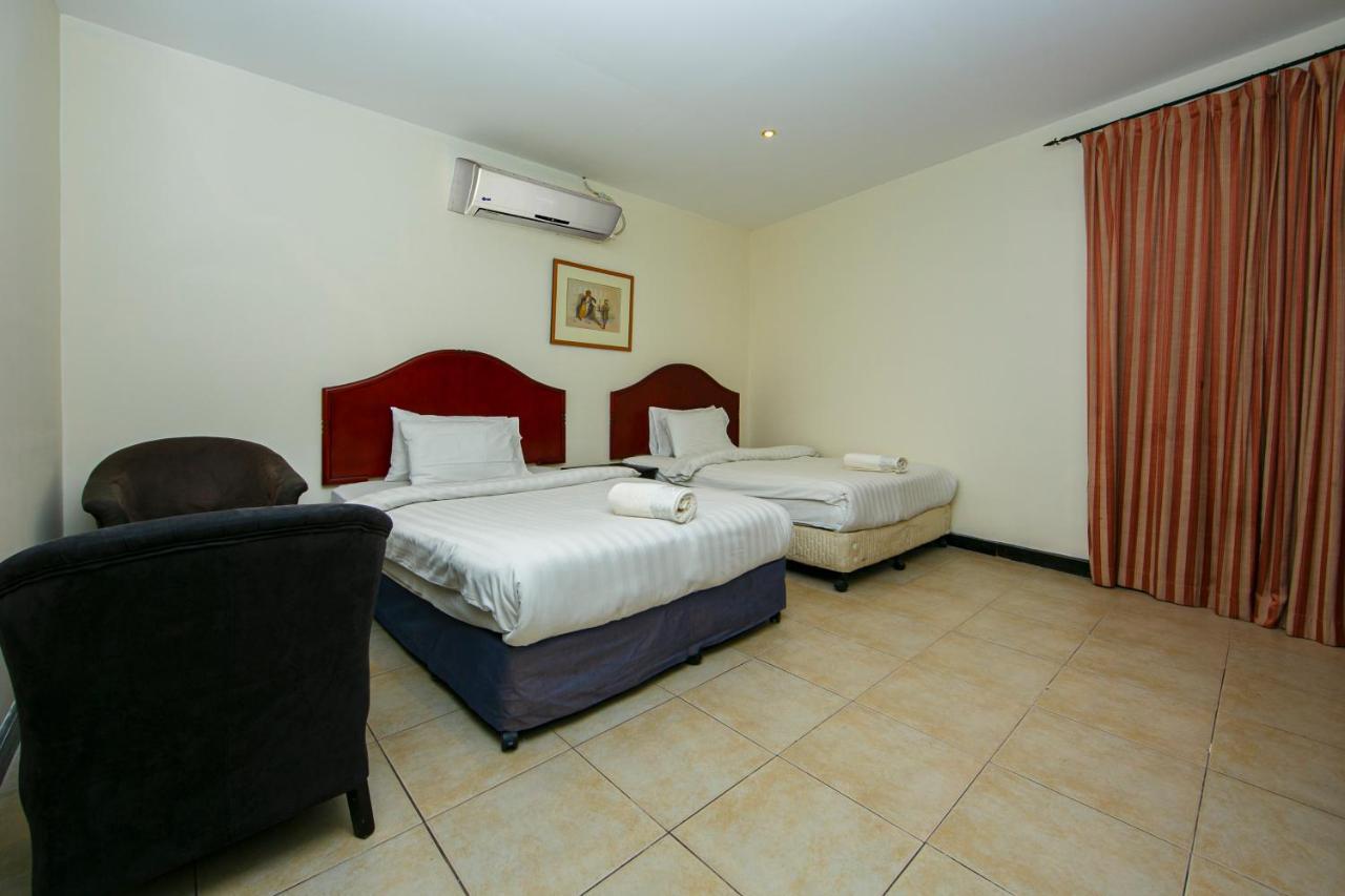 Bahrain Plaza Hotel Manama Eksteriør billede