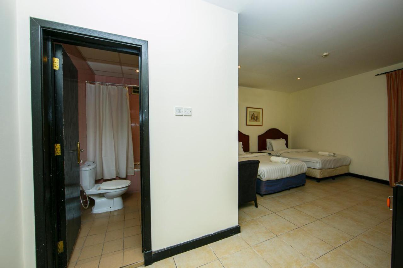 Bahrain Plaza Hotel Manama Eksteriør billede