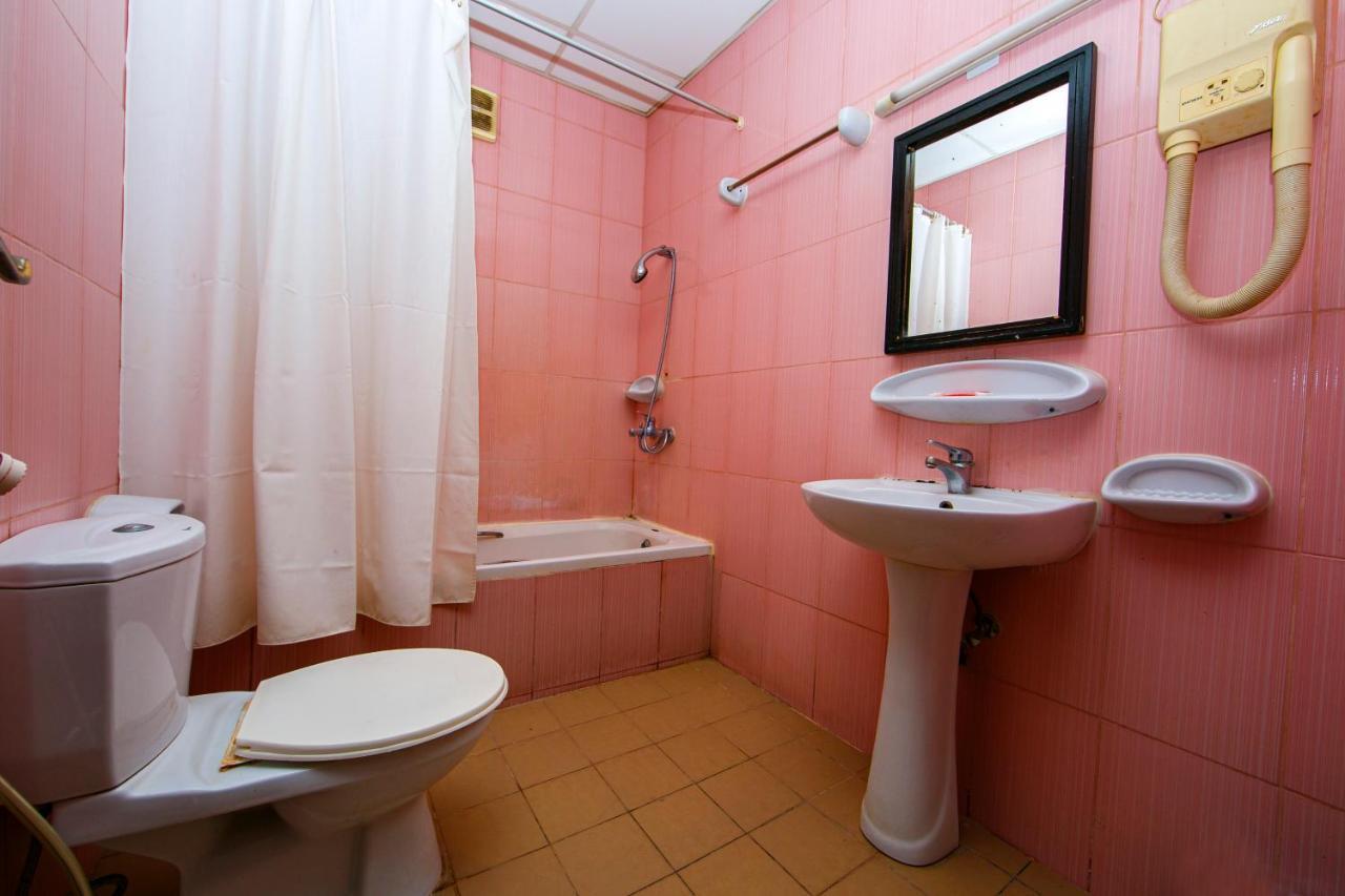 Bahrain Plaza Hotel Manama Eksteriør billede